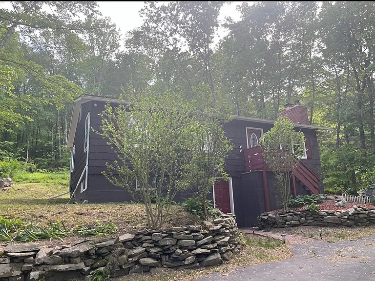 Hawleys Corners Rd — Photo 17