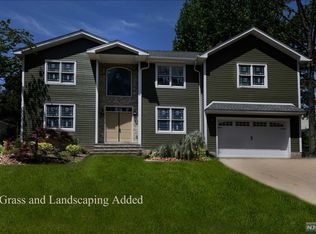 187 14th St, Cresskill, NJ 07626