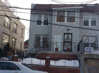 802 Chestnut St, Bronx, NY 10467