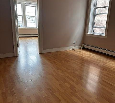 5th image of 35-37 E 19th St