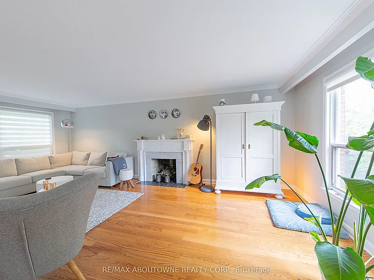 1290 Braeside Dr — Photo 10