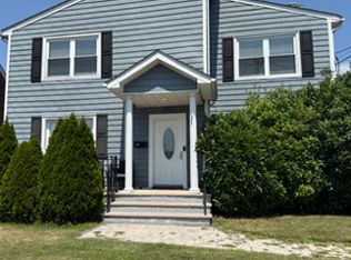 373 Capitol St #2, Saddle Brook, NJ 07663