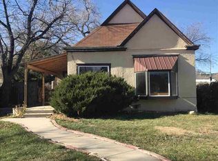 102 S 18th St, Hot Springs, SD 57747