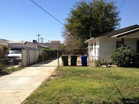 2nd image of 10582 Oak Glen Ave