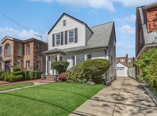 8919 205th St, Hollis, NY 11423
