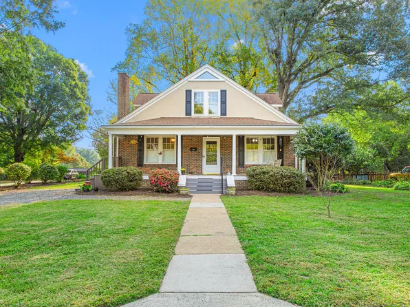 112 N 6th St, Mebane, NC 27302