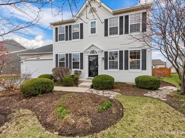 10428 Sunbury St, Huntley, IL 60142