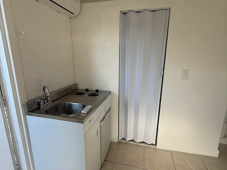 2501 SW 107th Ave — Photo 2