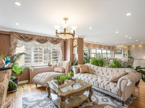 17-85 215th Street image 12 of 41