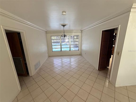 4th image of 1015 E MANN ROAD