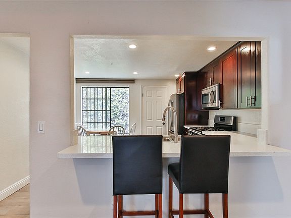 5th image of 190 Bautista Ct Unit 91