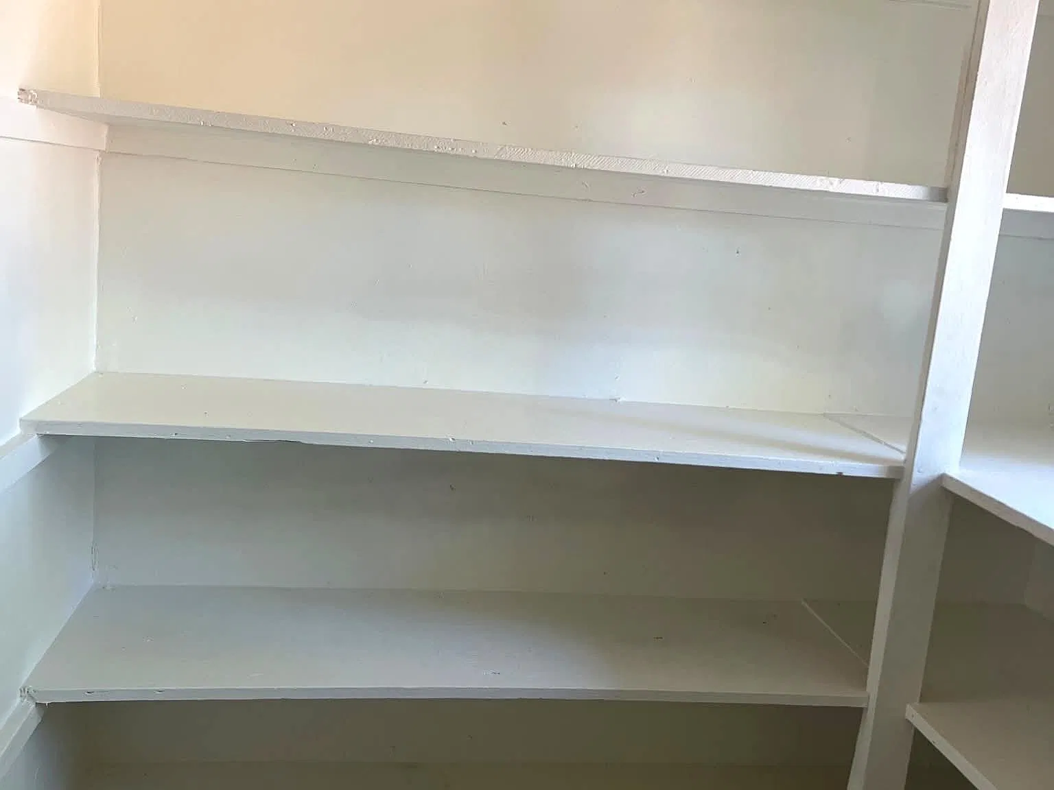 6 bed, 2700 sqft, $3,000 — Photo 4
