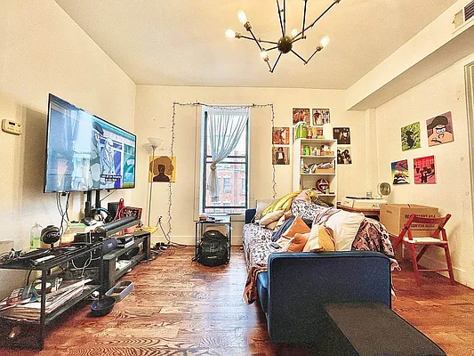 Rented by Doorway NYC, LLC | media 13