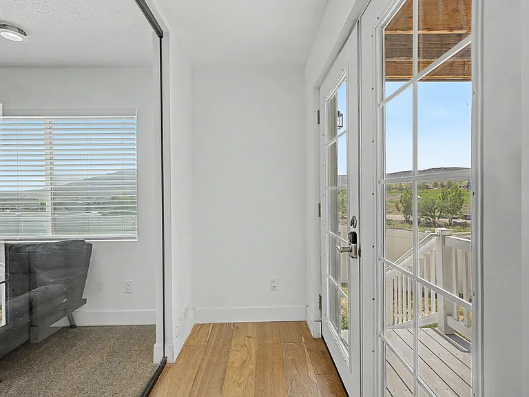 1529 W Stone Gate Dr — Photo 26