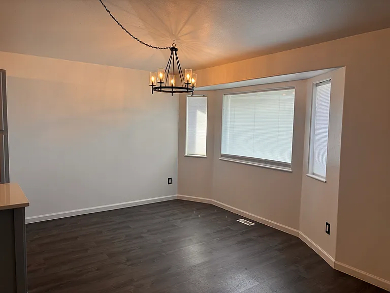 5971 Ridgelake Cir — Photo 8