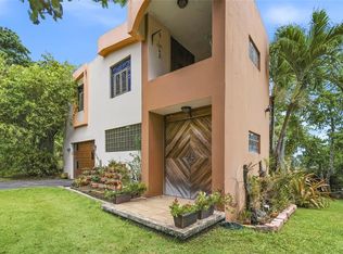 10 Fortuna #27-A, Luquillo, PR 00773
