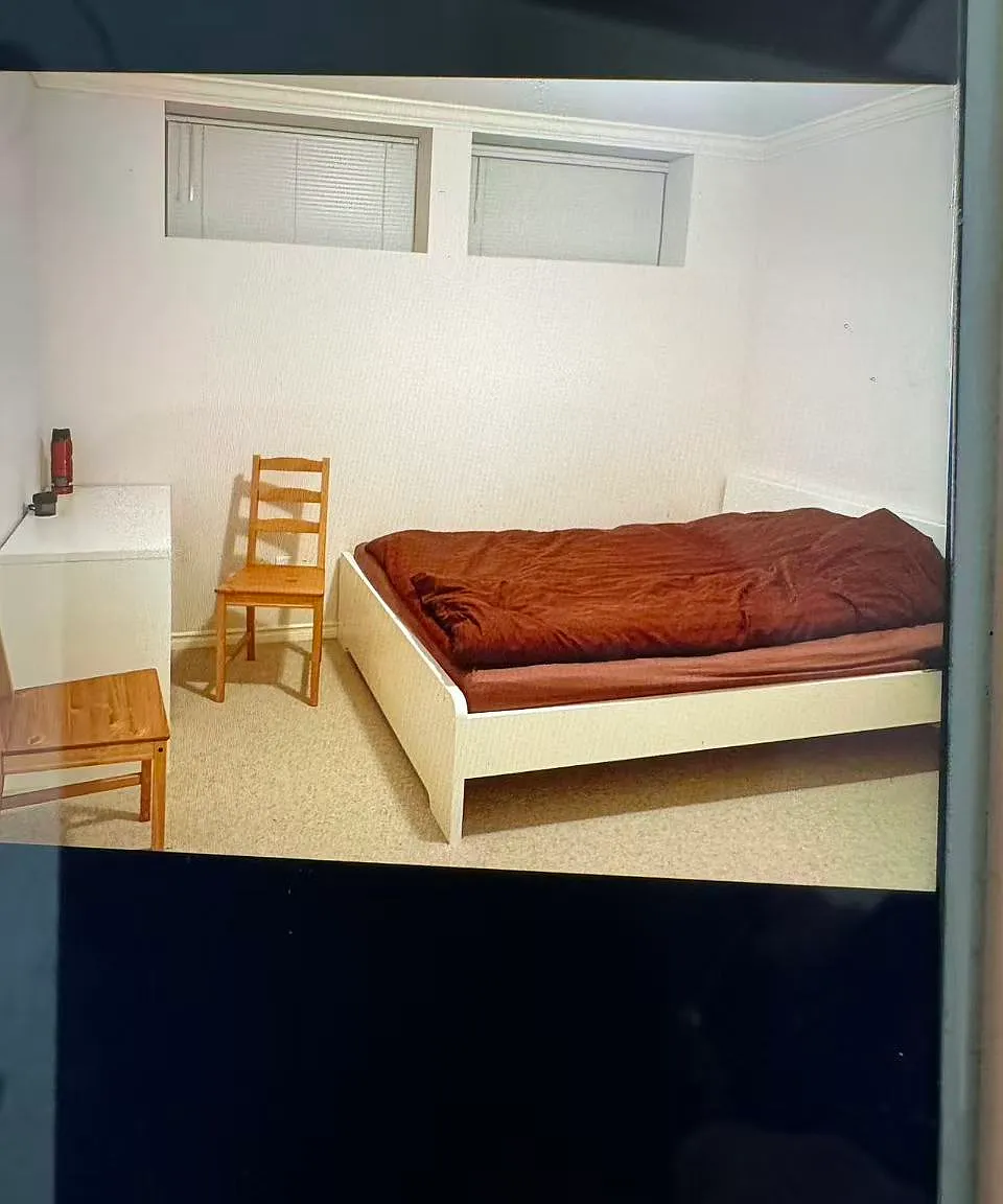 2 bed, 1034 sqft, $2,400 — Photo 2