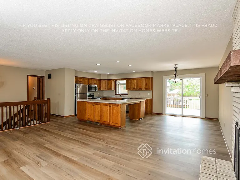 1764 Evergreen Bay — Photo 7
