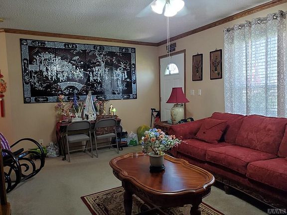 2nd image of 118 Chip Dr