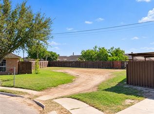 1518 Crisantema Ave, Mission, TX 78572