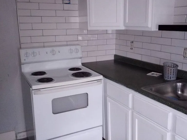 1010 Carr St — Photo 6