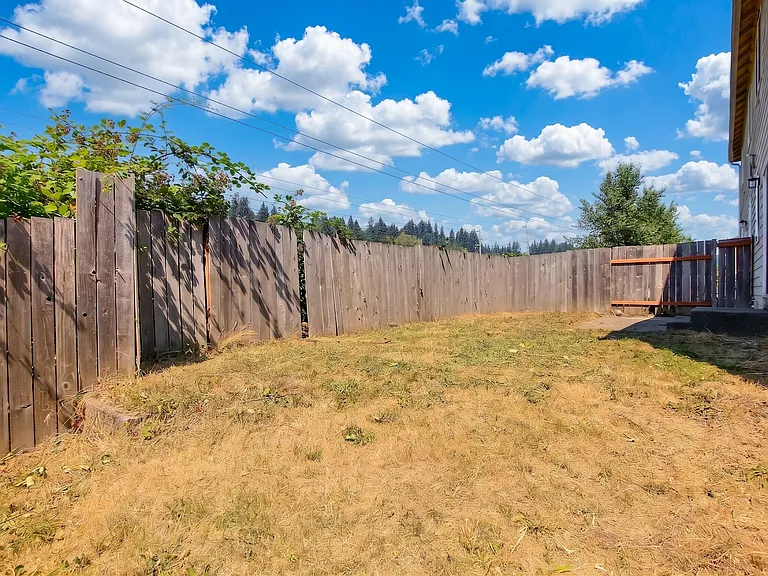 586 Beaver Blvd #A — Photo 27