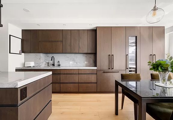 4th image of 301 E 75th St APT 9-F