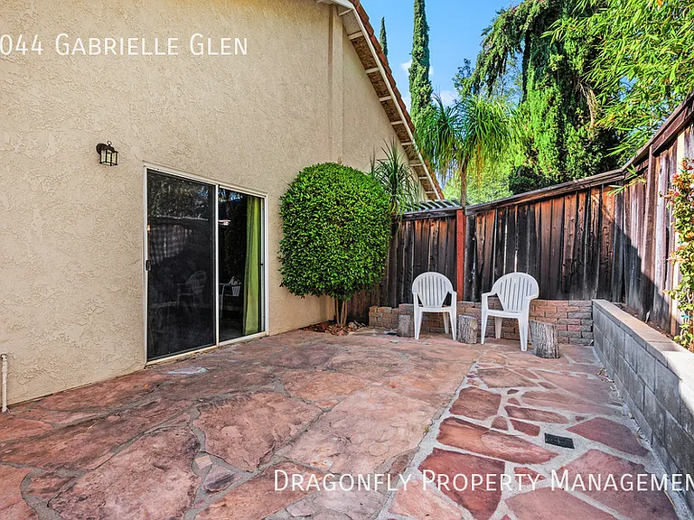 2044 Gabrielle Gln — Photo 26