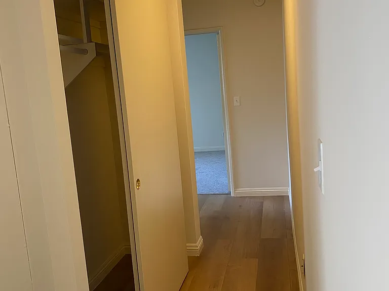 Live Oak apartments — Photo 11