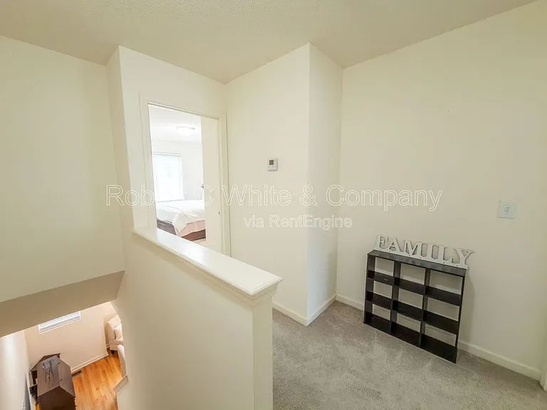 219 Pepin Pl — Photo 14