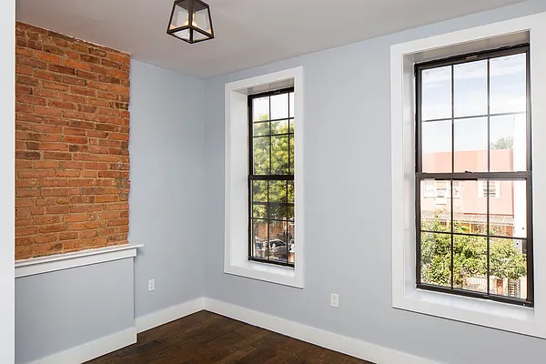 Rented by Nooklyn NYC LLC | media 45