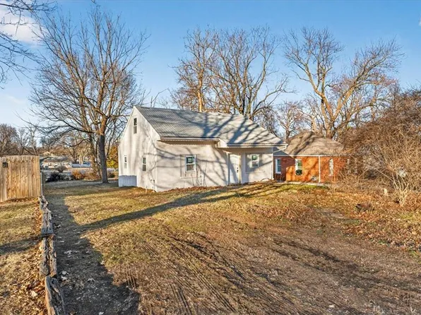 914 E South Ave, Independence, MO 64050