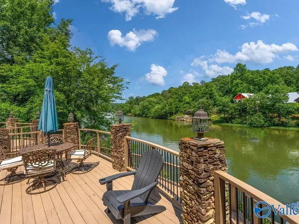 1437 County Road 106, Mentone, AL 35984