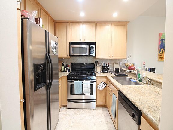5th image of 8707 Falmouth Ave Unit 119