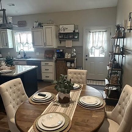 5th image of 225 Ruth Harris Ln