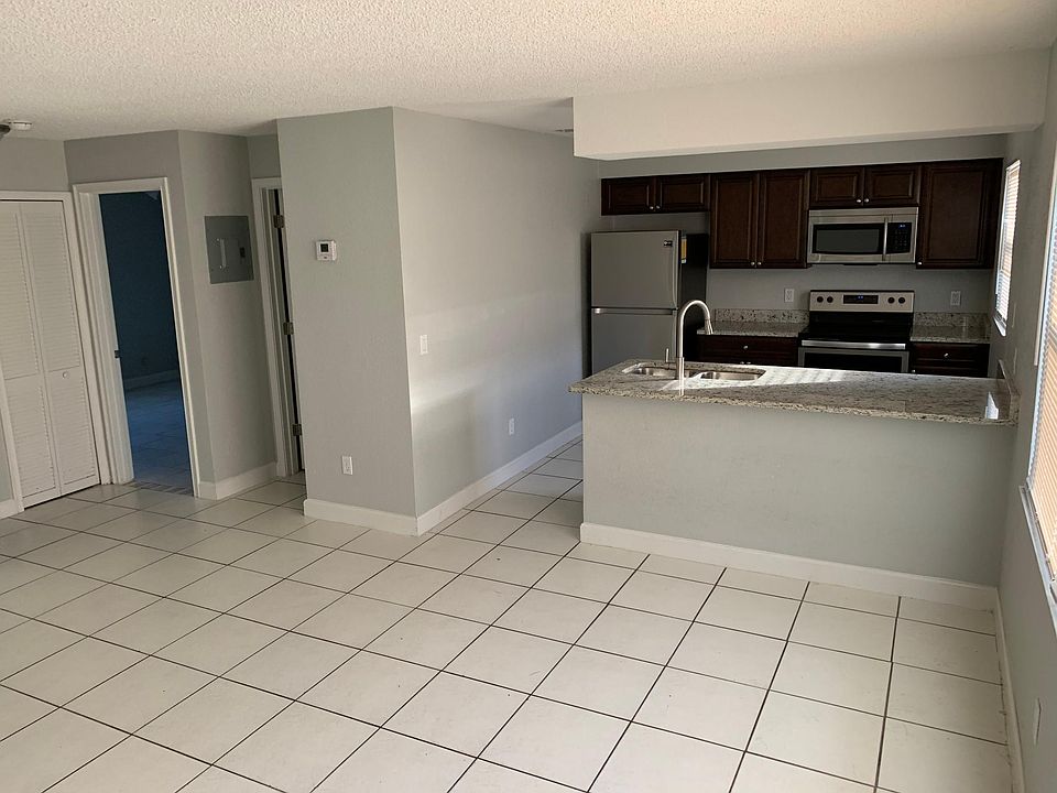 1st image of 225 Fairlane Ave #227