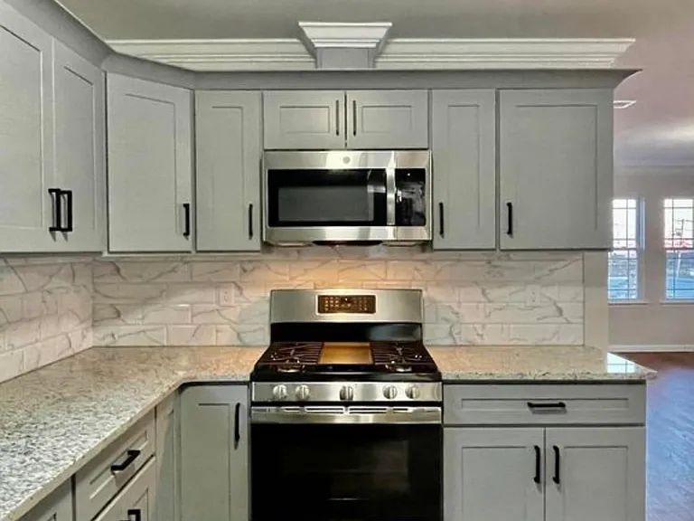 708 Court St #2 — Photo 3