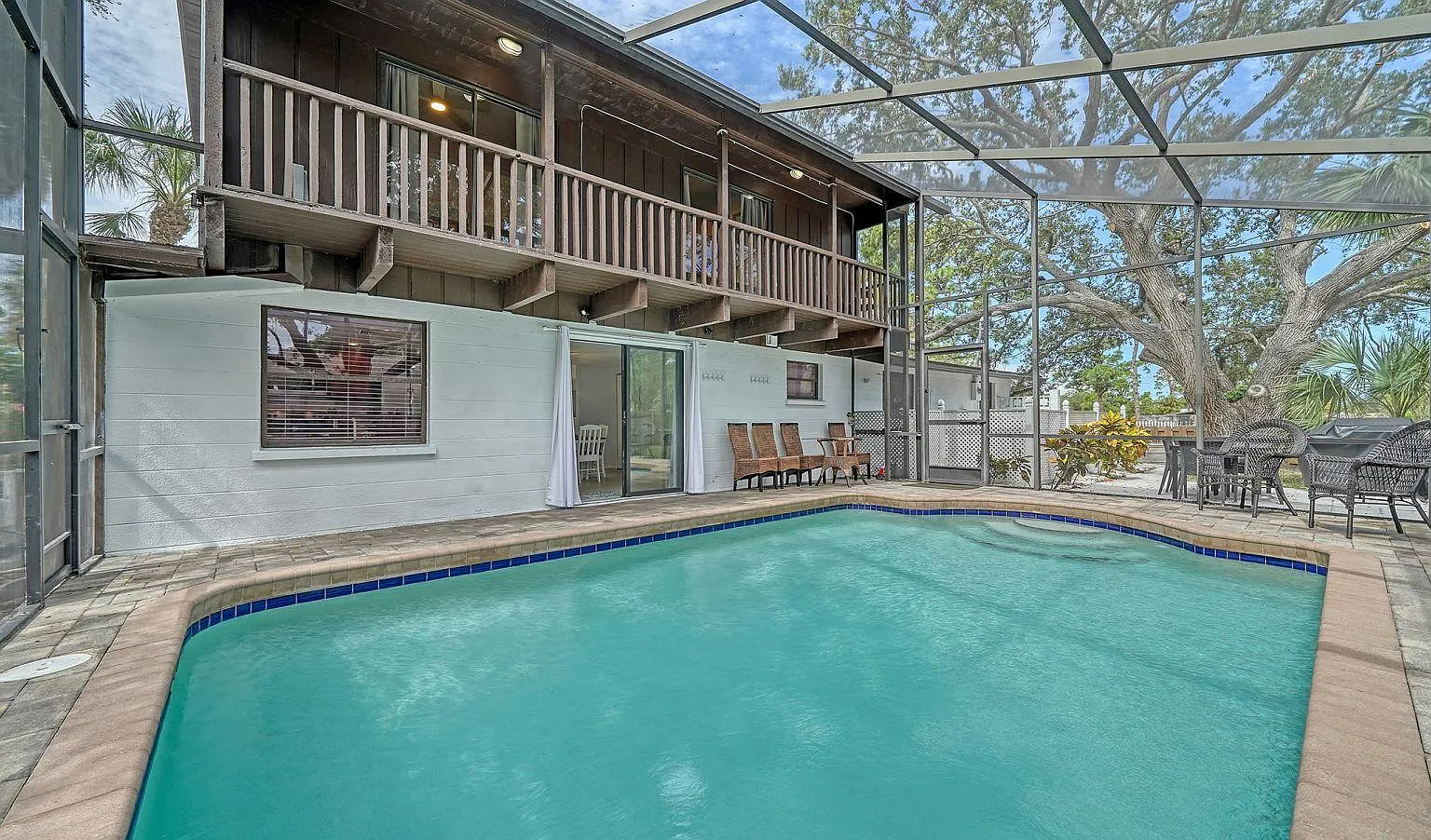 4 bed, 2088 sqft, $3,650 — Photo 4