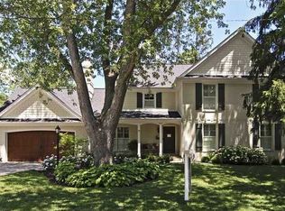 620 W Hawthorne St, Zionsville, IN 46077