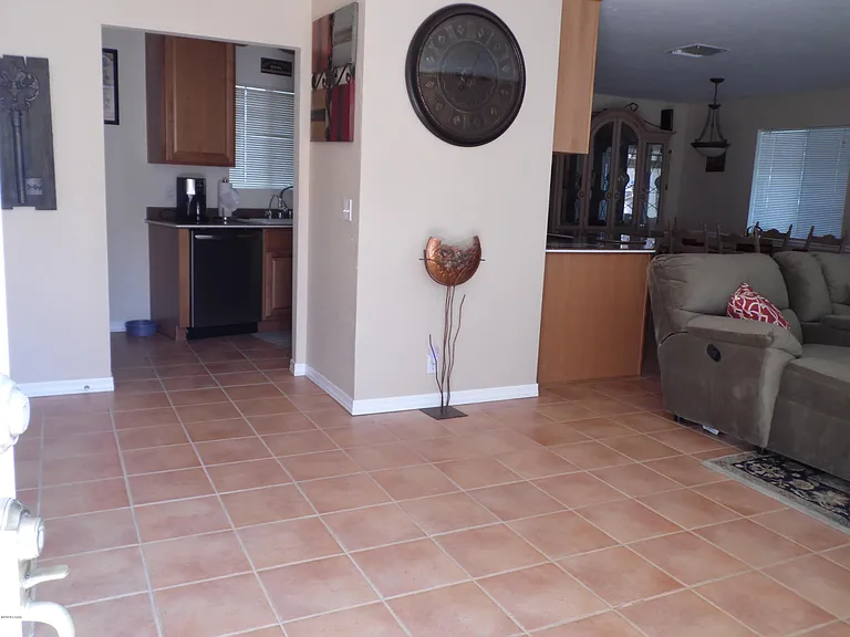 2886 Cisco Dr N — Photo 24