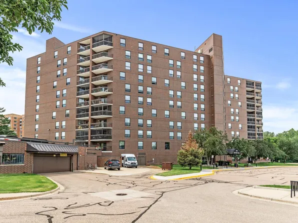 6615 Lake Shore Dr S APT 900, Minneapolis, MN 55423