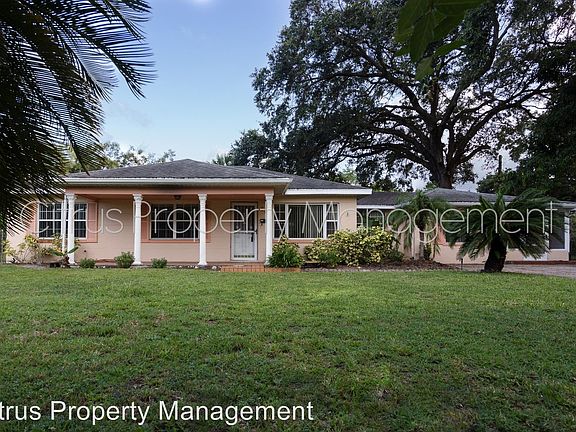 2nd image of 801 Huntington Pl