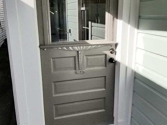2nd image of 2522 Avenue M