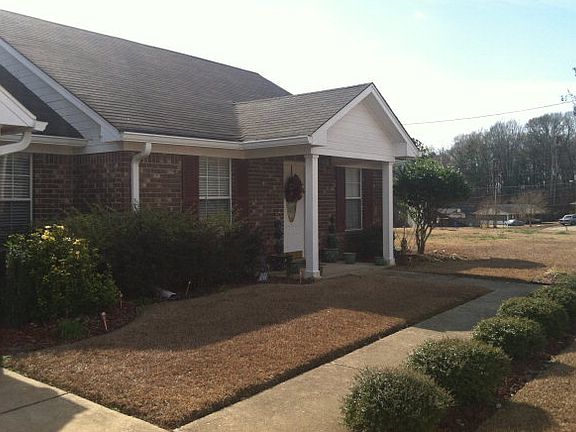 2nd image of 209 Sunline Dr