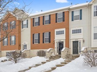 4074 Pompton Ave, Elgin, IL 60124