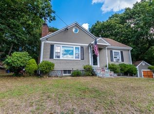 15 Squanto Rd, Plymouth, MA 02360