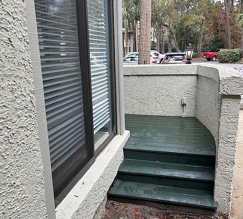 Steps to front deck/storage area