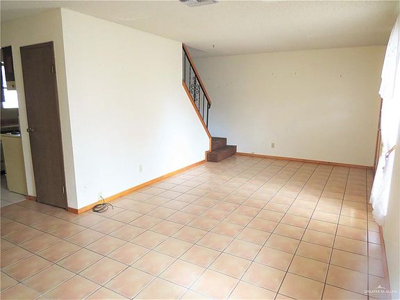 4th image of 5724 N 24th St