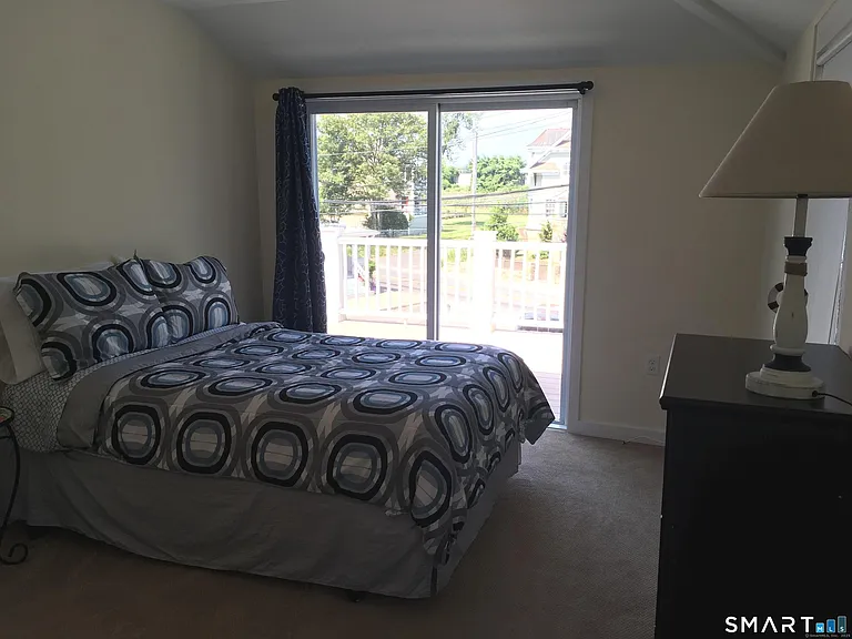 989 Fairfield Beach Rd — Photo 21