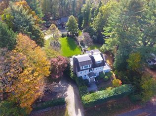 384 Flax Hill Rd, Norwalk, CT 06854